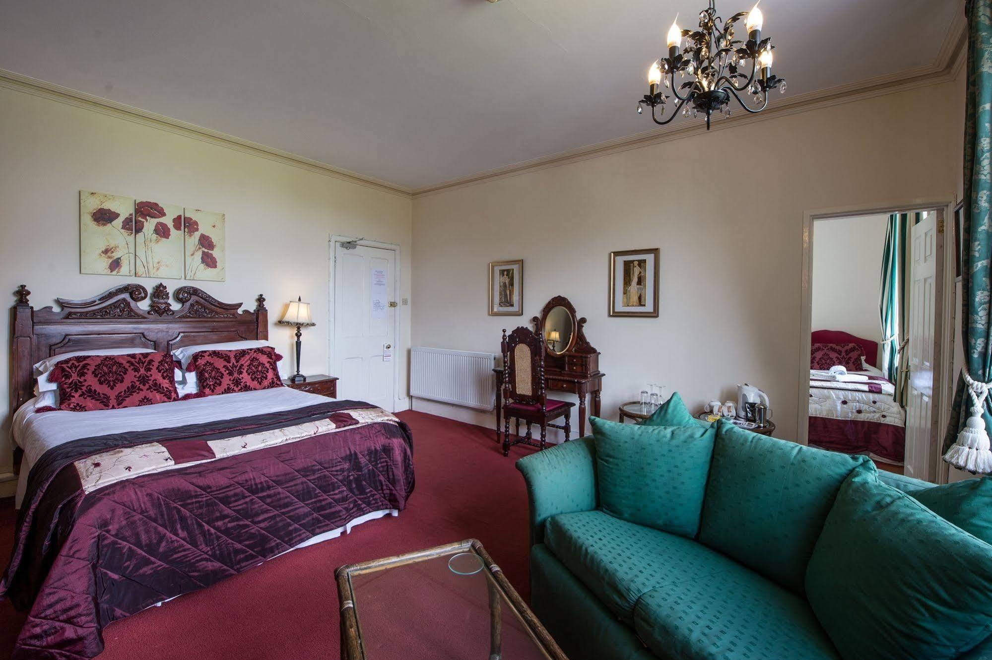 Mellington Hall 4* Church Stoke