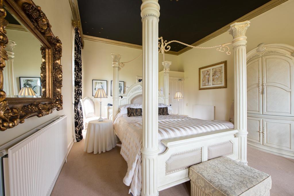 Mellington Hall 4* Church Stoke